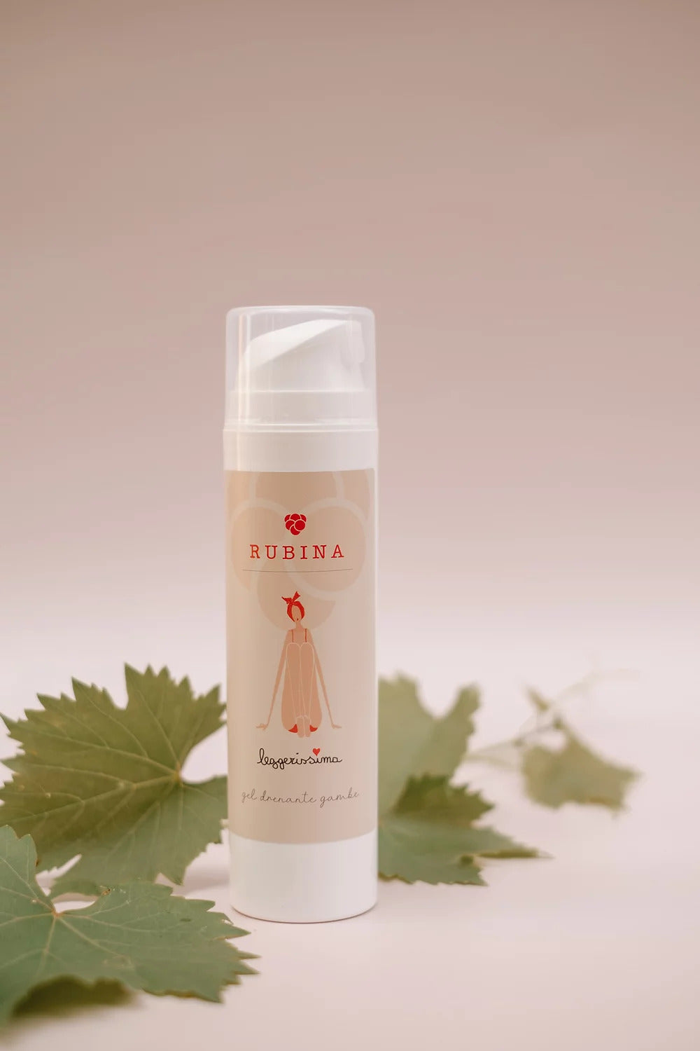 Gel Drenant "LEGGERISSIMA" pentru PICIOARE cu extracte de struguri și apă organică din frunze de viță de vie